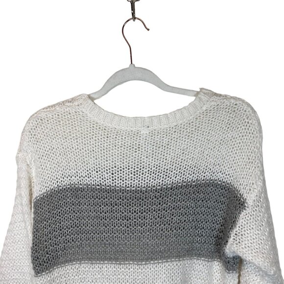 Aeropostale SP Womens White Grey Striped Open Knit Sweater Size Petite Small‎ - Picture 6 of 9